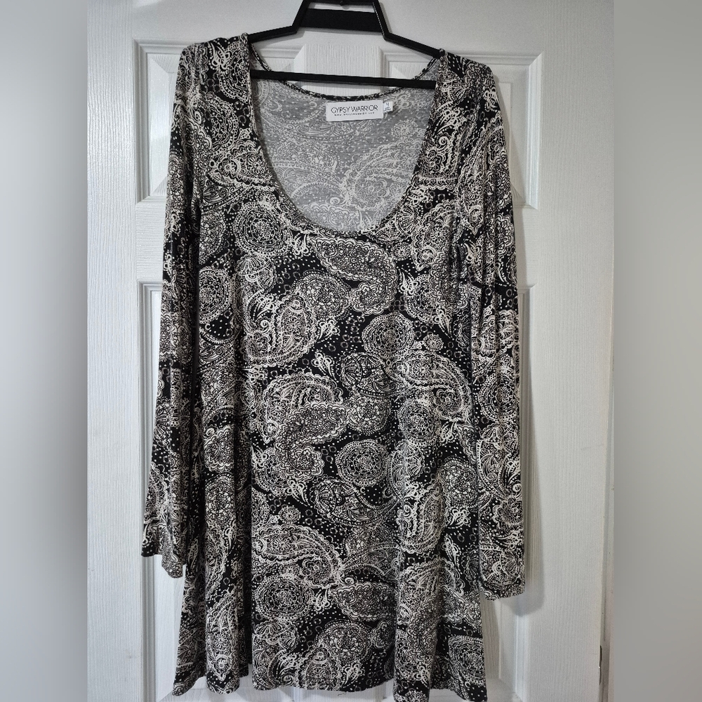 Gypsy Warrior Black and White Paisley Tunic